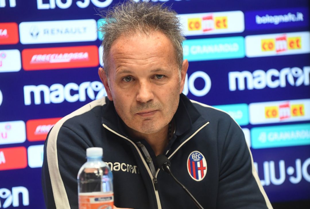 大足球巨头 大足球巨头