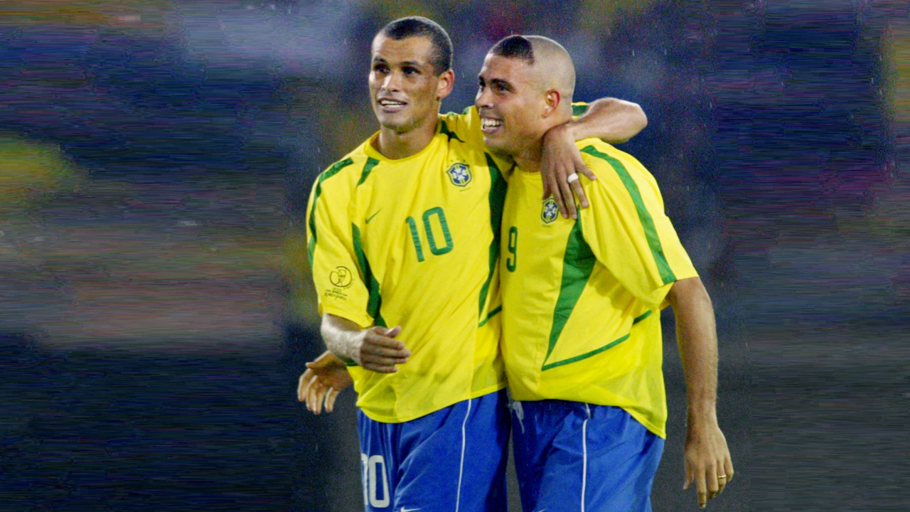 双重因素驱 双重因素驱